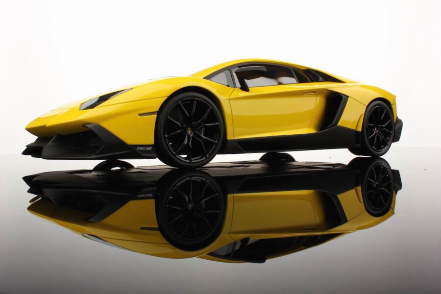 Lamborghini Aventador LP720-4 50th Anniversary 1:18 | MR Collection Models