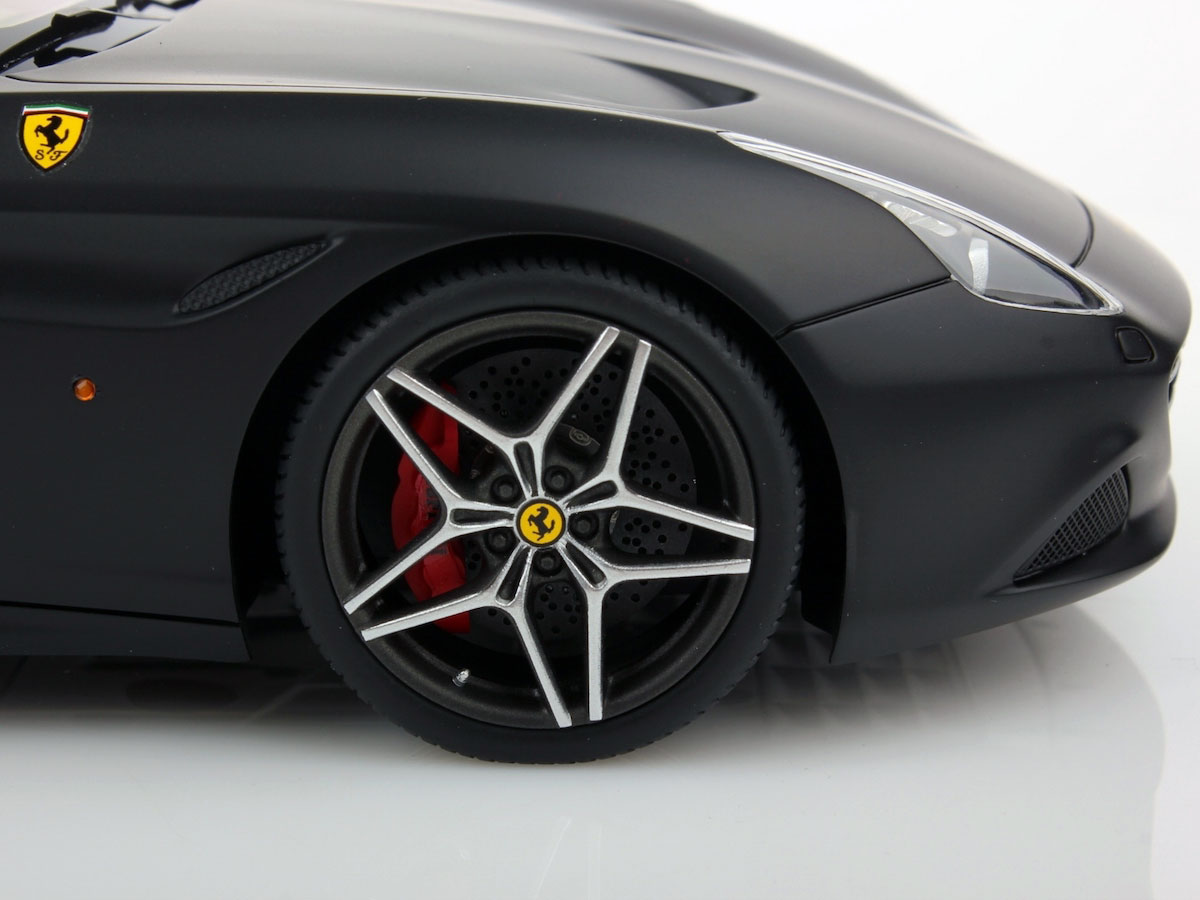Ferrari California T Open Top 1:18 | MR Collection Models