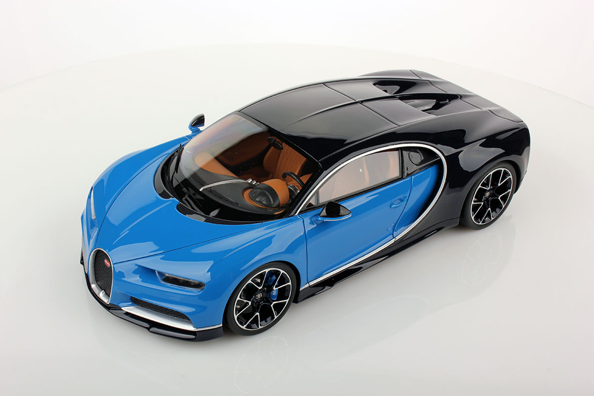 CMC Louis Chiron Figura para 1:18 Bugatti CMC 
