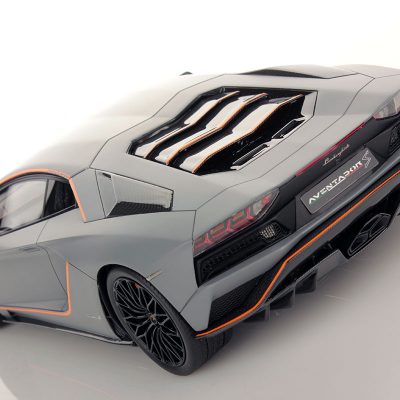 Lamborghini Aventador S Ad Personam 1:18