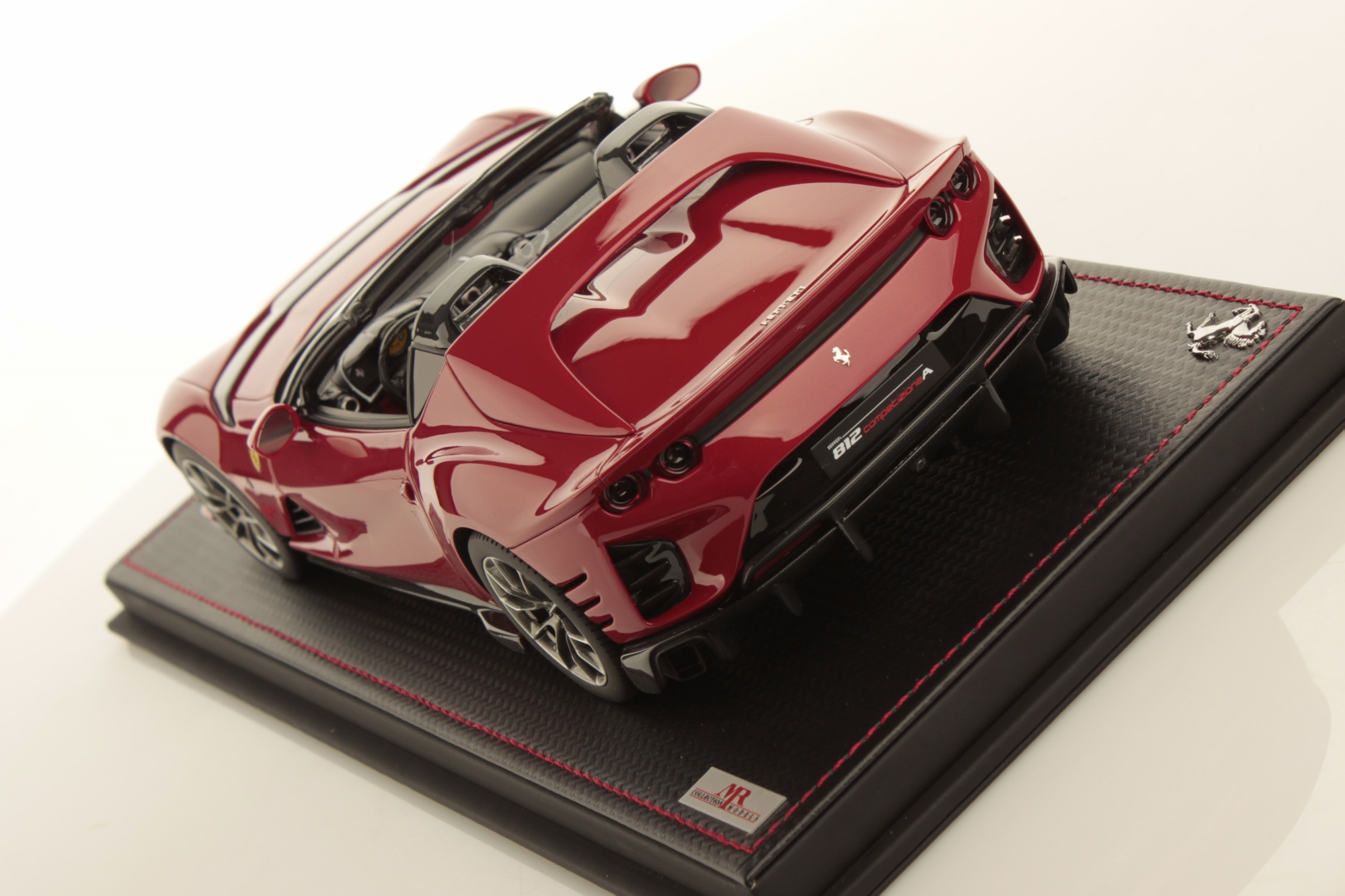 Ferrari 812 Competizione A 1:18 | MR Collection Models