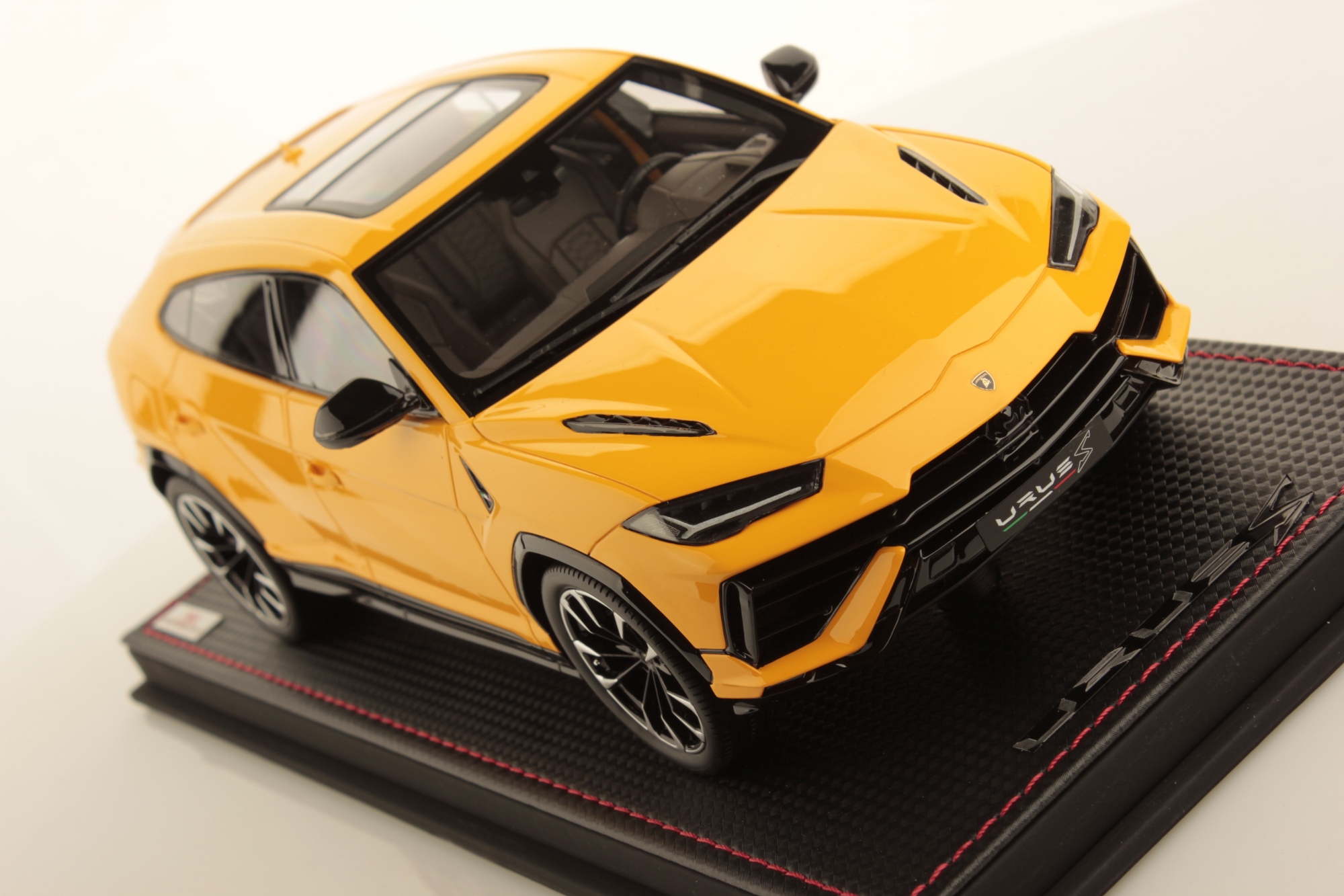Lamborghini Urus S 1:18 | MR Collection Models