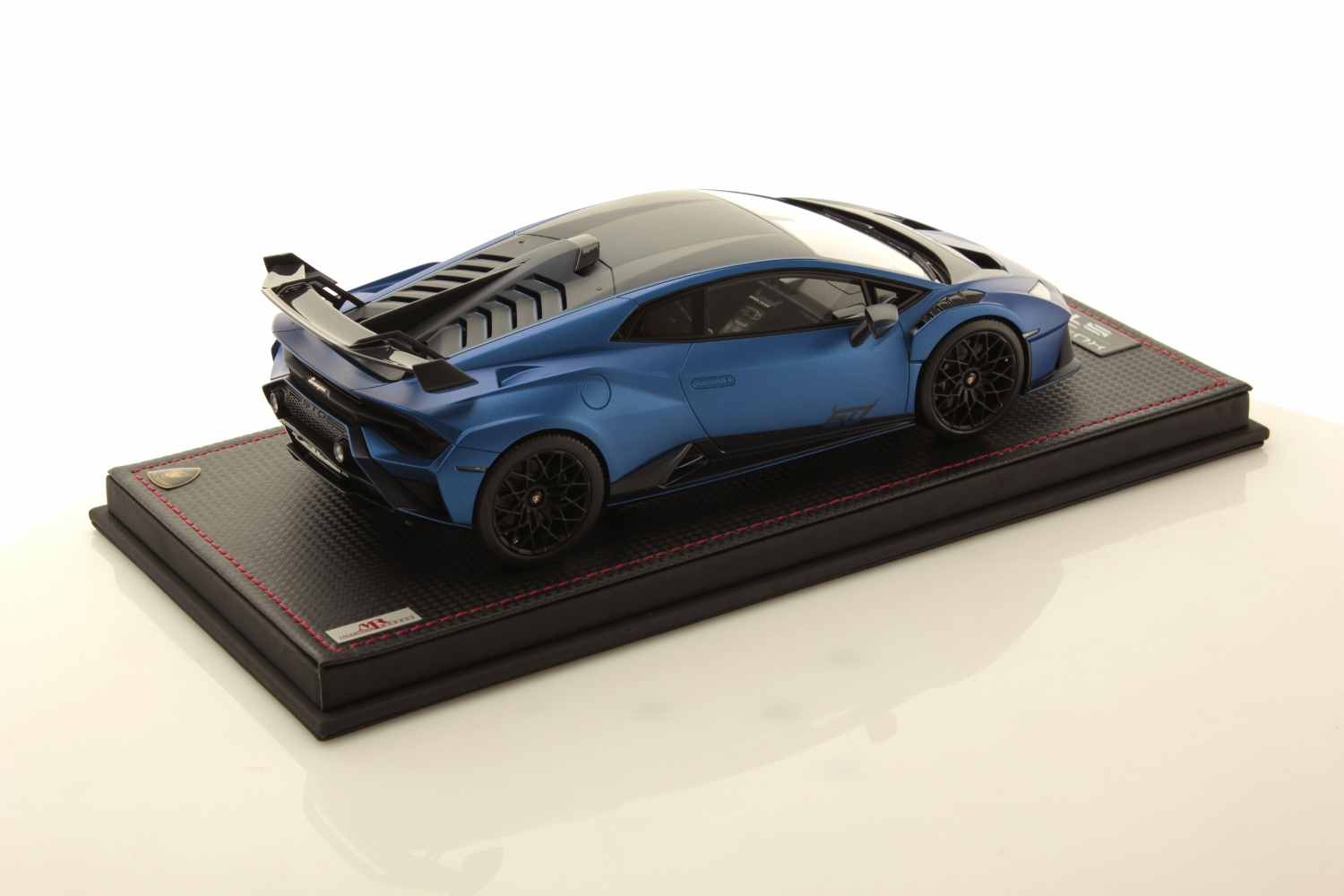 Lamborghini Huracán STO 60TH 1:18 | MR Collection Models